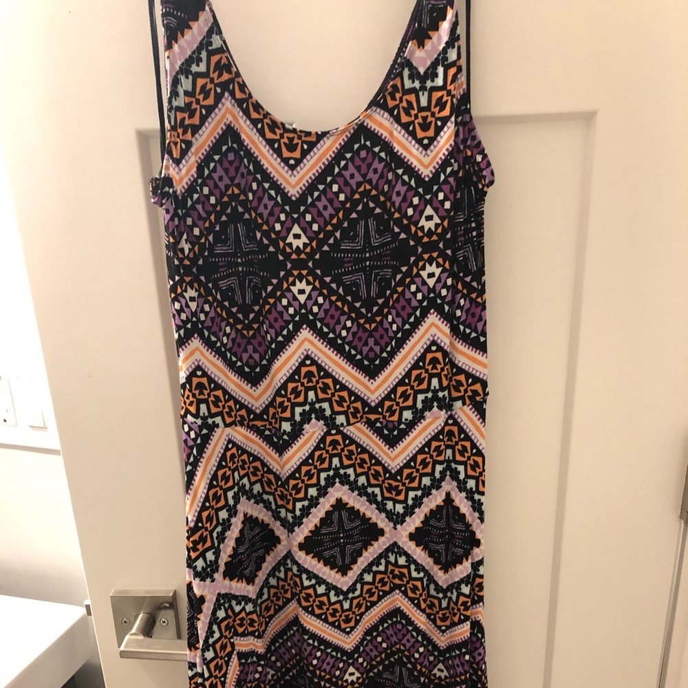 Express dress - Picture 2 of 4